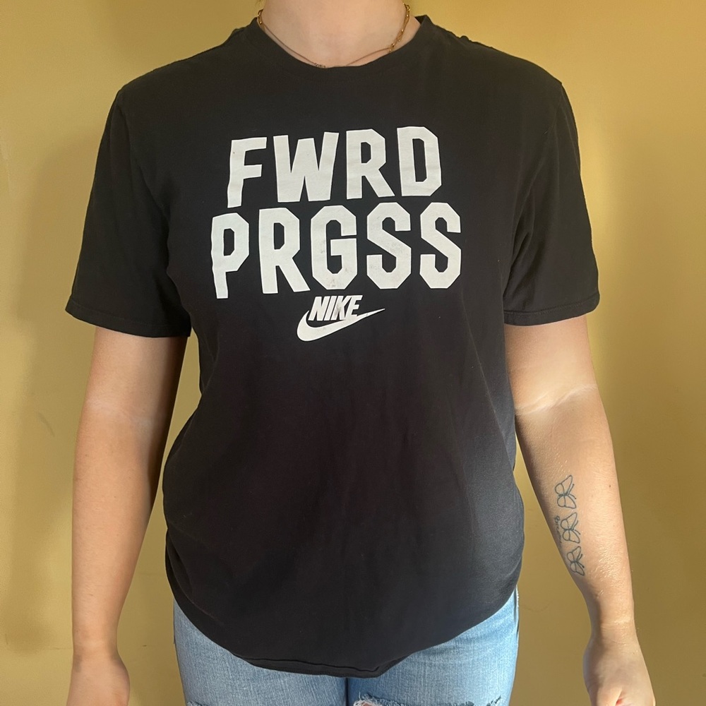 Nike Tee